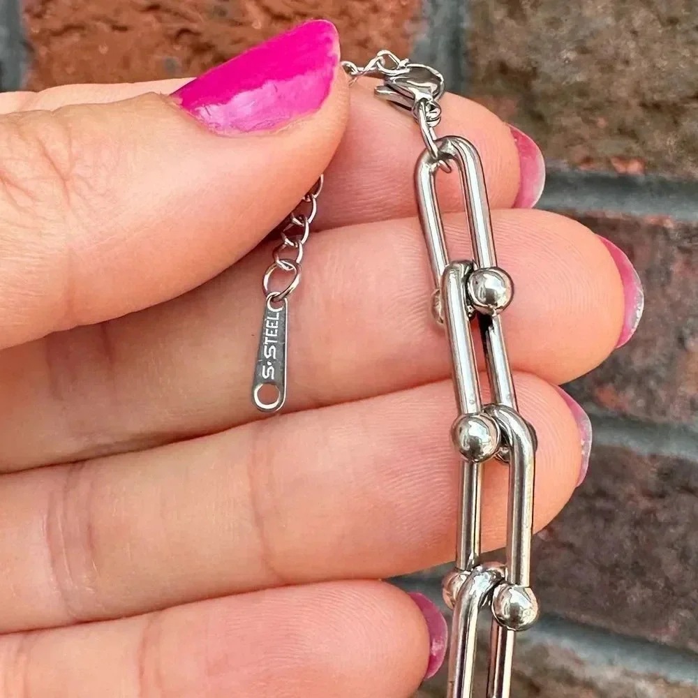 Hardware Graduated Link Gold STAINLESS STEEL Waterproof Necklace - Picture 5 of 16